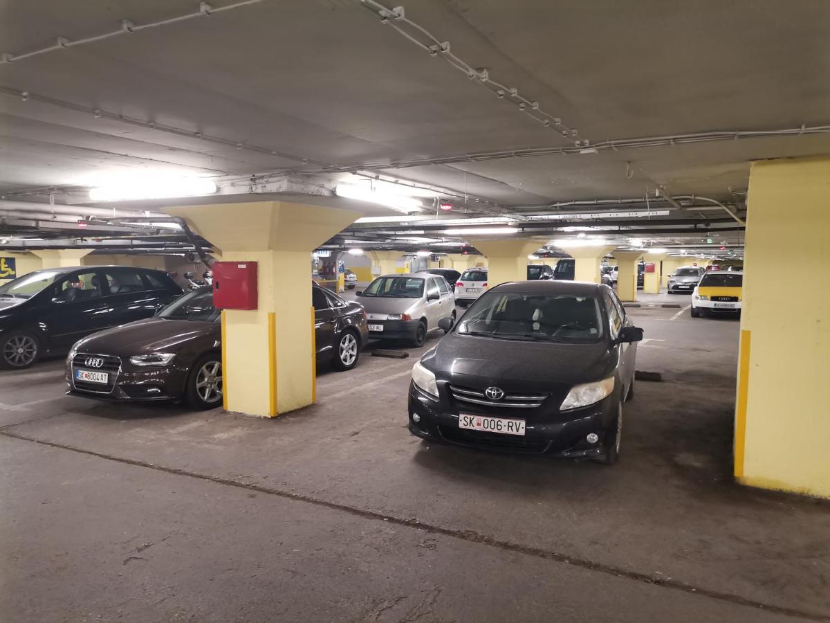 Calla 1 - Modern & Cozy Main Square Apartment In The City Shopping Center - Parking Slot With Parking Security Üsküp Dış mekan fotoğraf